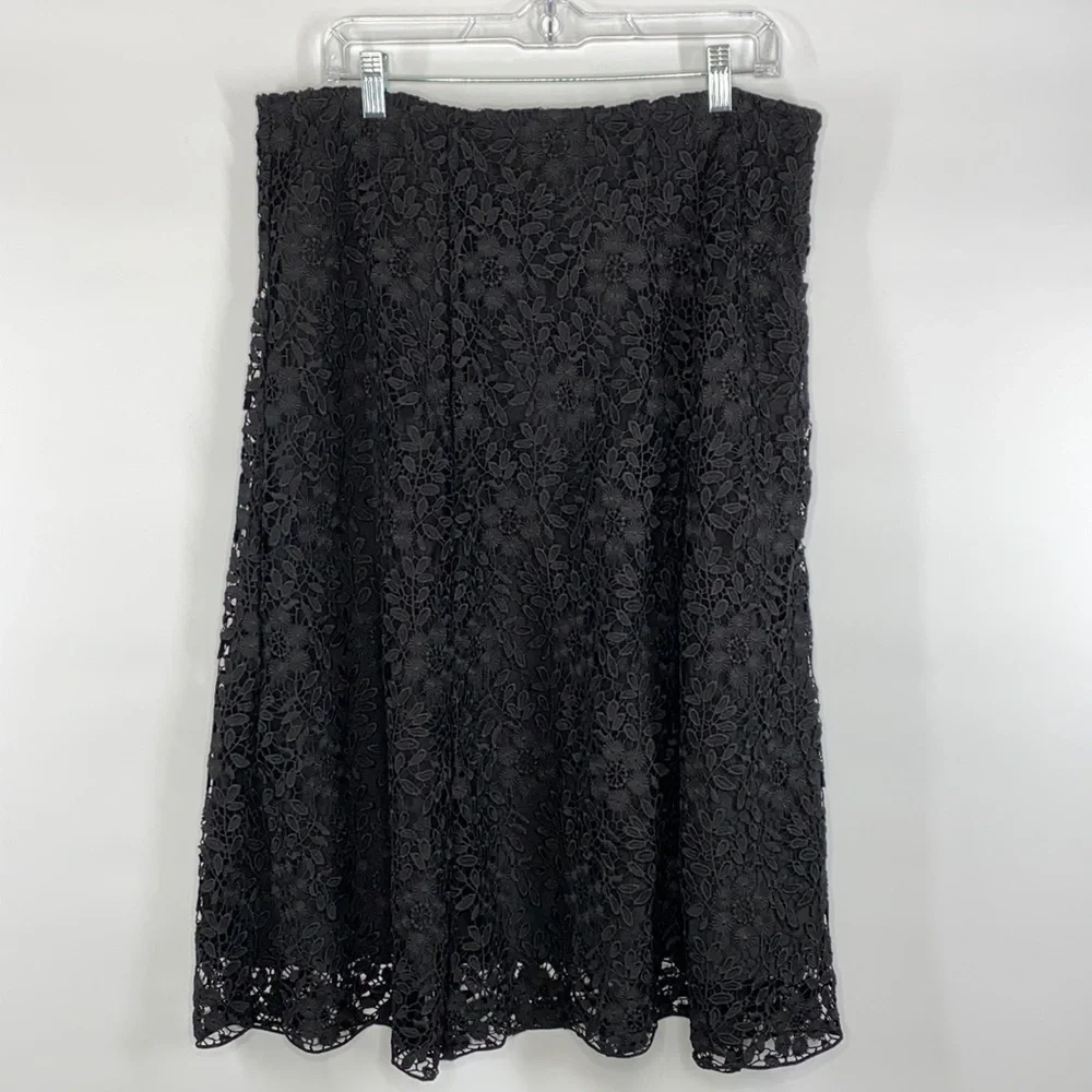 Garnet Hill Black Floral Overlay Skirt Size 16